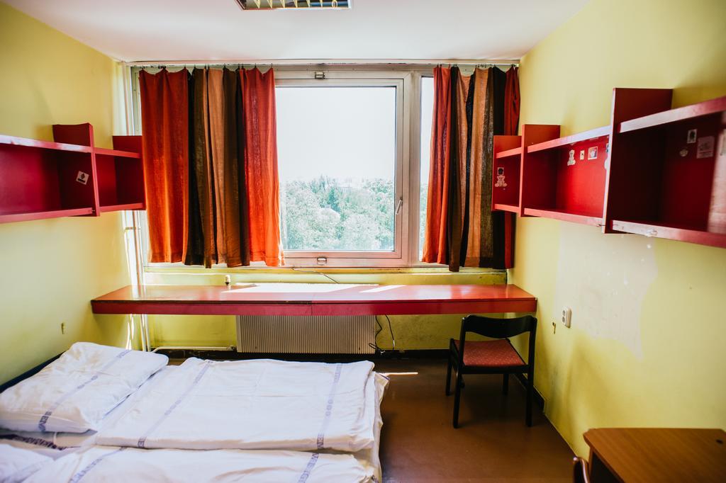 City Hostel Pest 35. บูดาเปสต์ ภายนอก รูปภาพ